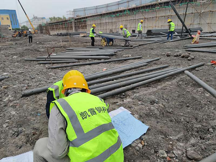 内蒙古螺栓球网架结构